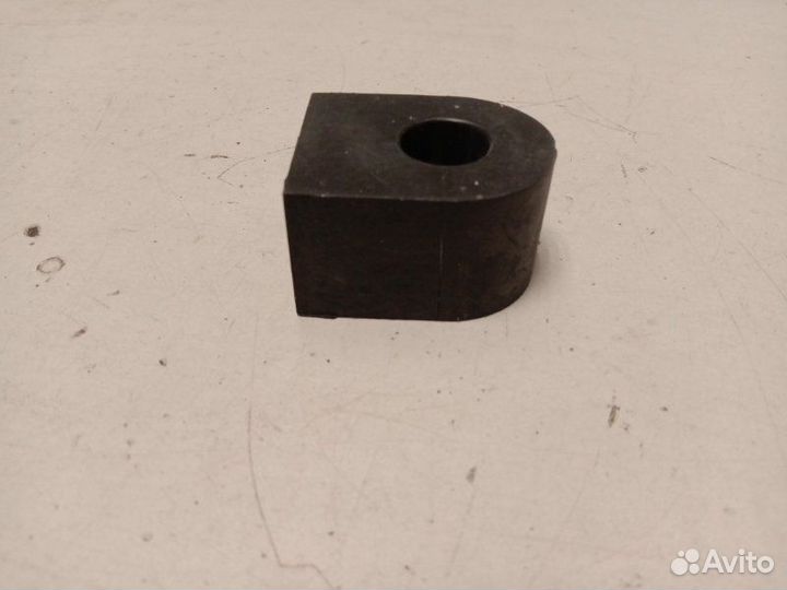 Втулка переднего стабилизатора Nissan Patrol