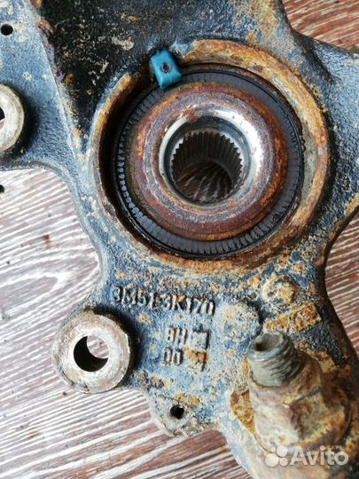 Кулак поворотный передний правый Ford Focus II