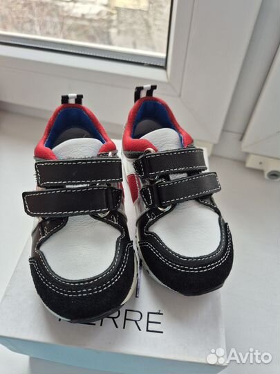 Кроссовки детские 20 р Ferre