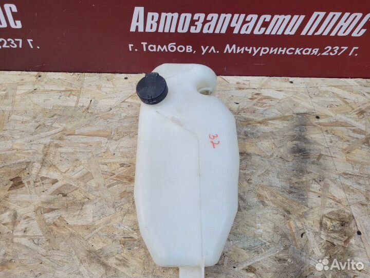 Бачок омывателя Renault Logan