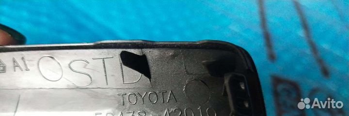 Заглушки крюка Рав 4 -5 черные верхние