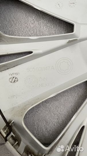 Оригинальный колпак VW Jetta 6