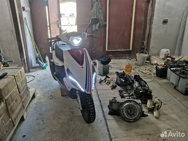 Сукутер Vento Corsa