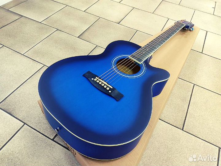 Акустическая гитара