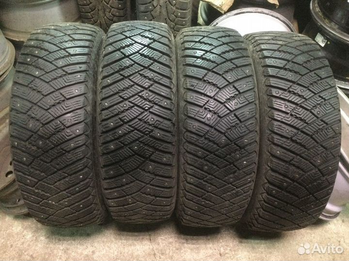 Goodyear Ultragrip Ice Arctic 195/65 R15