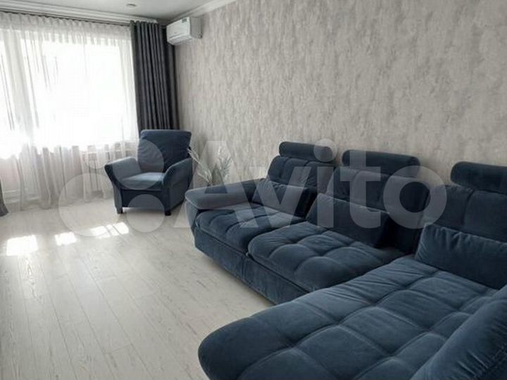 2-к. квартира, 76 м², 9/10 эт.