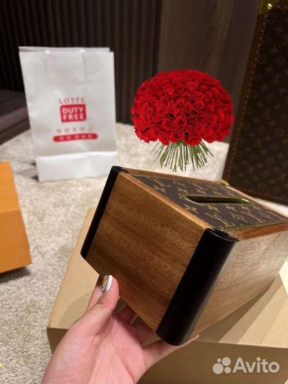 Салфетница Louis Vuitton