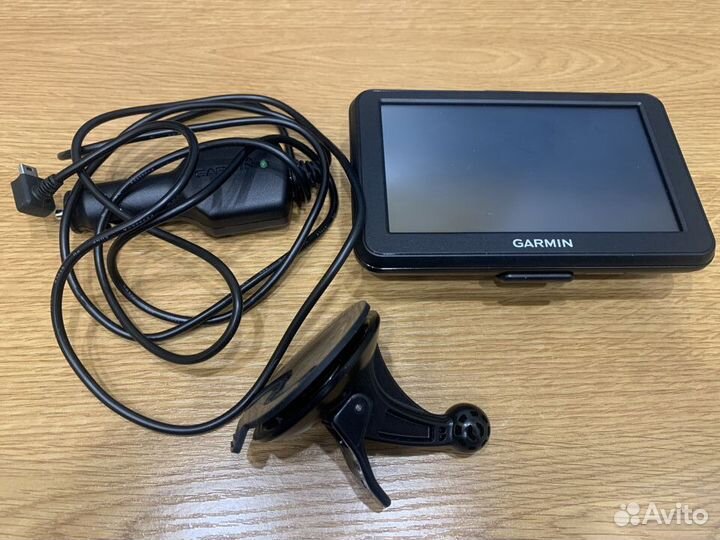 Навигатор Garmin Nuvi 50