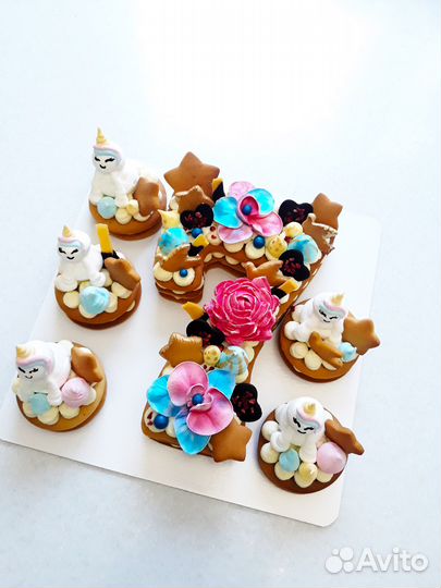 Торт-цифра на заказ с маршмелоу,шоколадом,зефиром