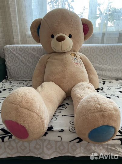 Большой мягкий медведь