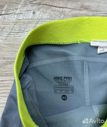 Женские спортивные леггинсы бриджи Nike Pro