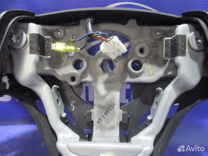 Руль Mazda 3 BK5 ZY 2007