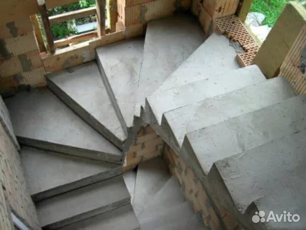 Монолитные (бетонные) лестницы