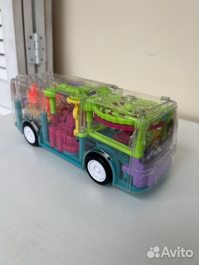 Игрушка автобус развивающая
