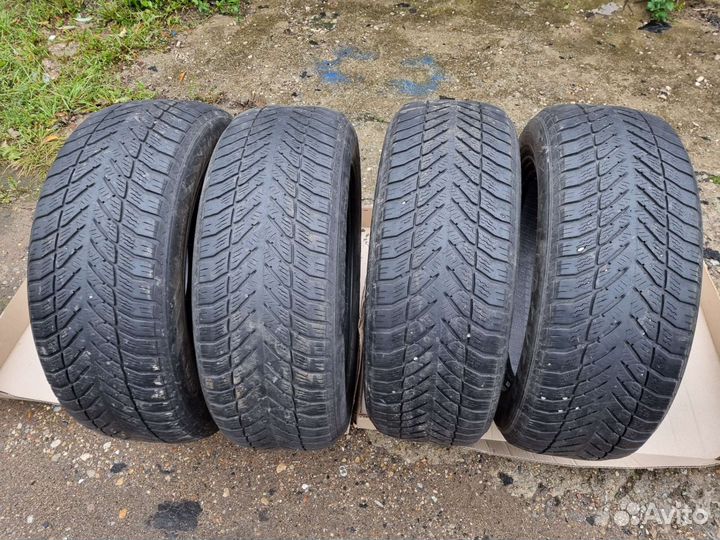 Goodyear UltraGrip+ SUV 245/60 R18