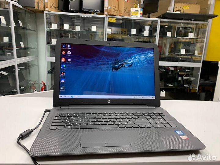 Ноутбук HP 250 G4 Core i5-6/ Radeon 2Gb/ SSD+HDD