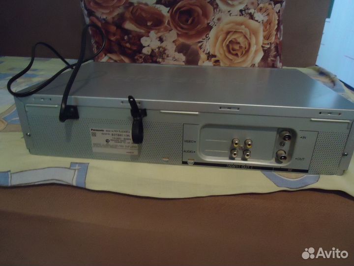 Видеомагнитофон panasonic