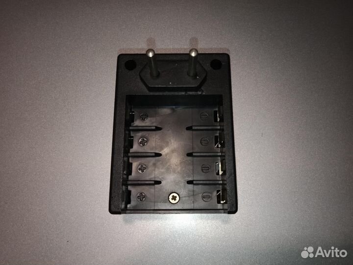 Зарядное устройство