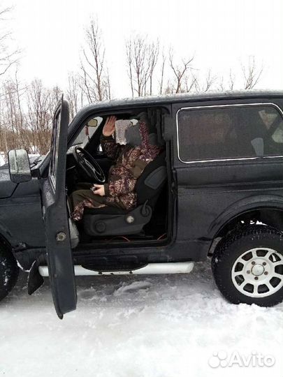 LADA 4x4 (Нива) 1.7 МТ, 1998, битый, 200 000 км