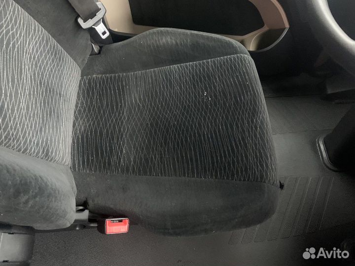 9609102702 Сиденье водительское пневматическое