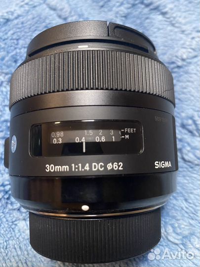 Объектив для nikon Sigma art 30mm 1:1,4 DC