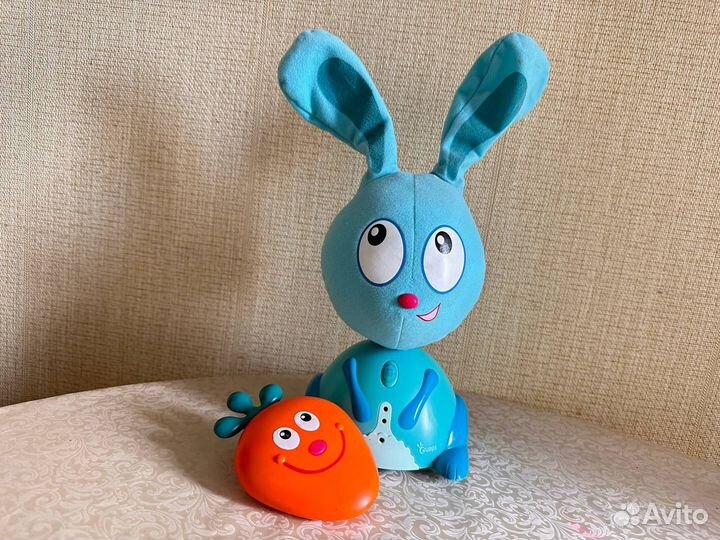 Музыкальный заяц Банни Ouaps с морковкой