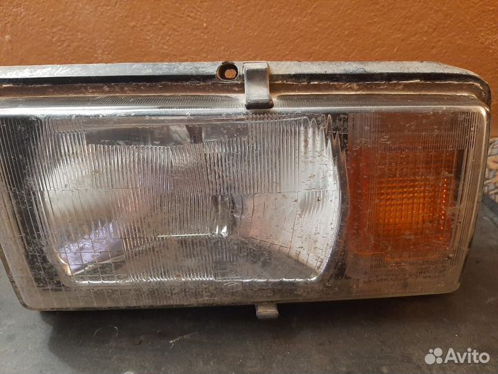 Фары Ваз 2105