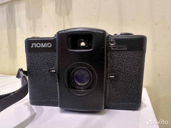 Плёночный фотоаппарат ломо