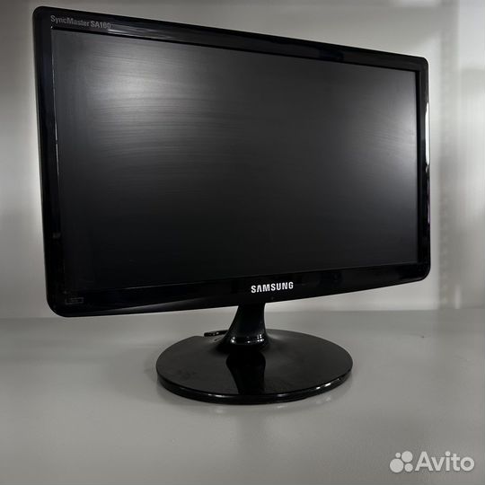 Монитор Samsung 19 дюймов