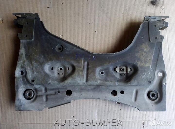 Renault Megane II 2003-2009 Балка подмоторная (Под