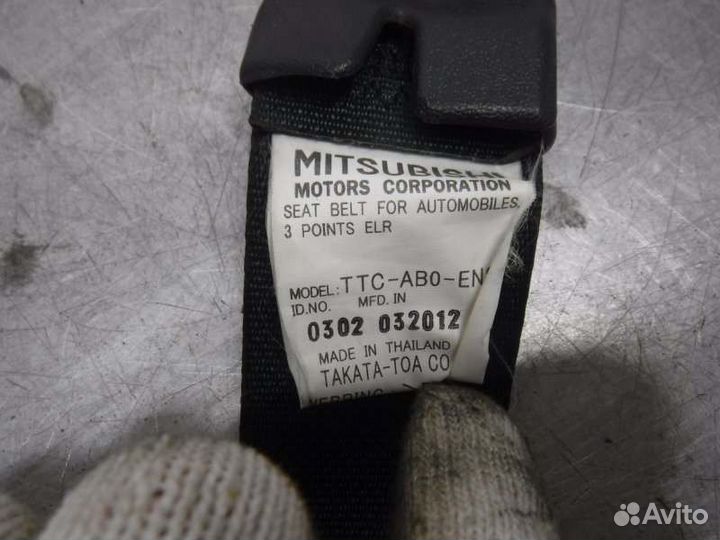 Ремень безопасности задний левый Mitsubishi Pajero