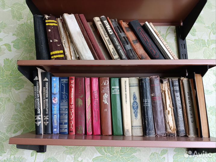 Полка книжная