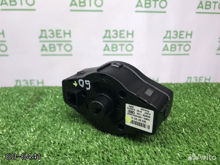 Блок света Audi A4 3.2 cala