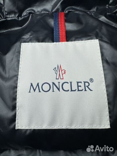 Moncler оригинал пуховик 14 лет