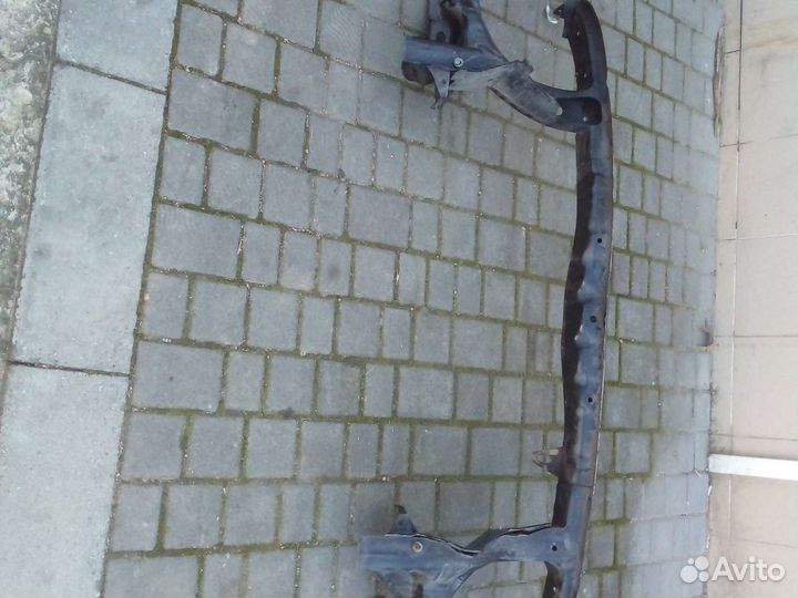 Продам передний телевизор на t5