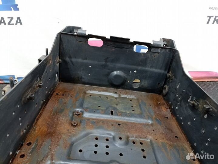 Ящик акб Iveco Eurotrakker, Iveco Stralis