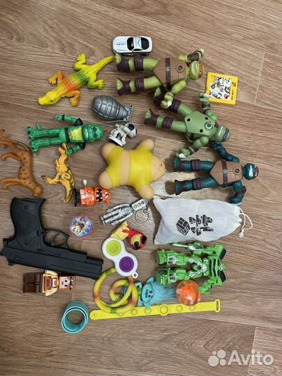 Игрушки для мальчика пакетом