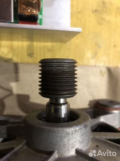 Двигататель стиральной машины indesit