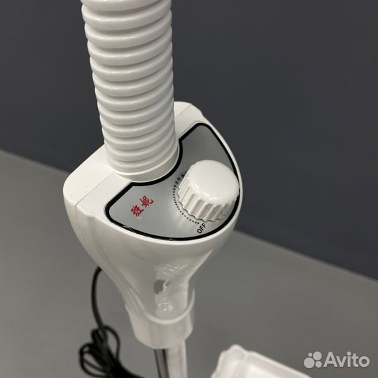 Лампа лупа с увеличенным диаметром линзы