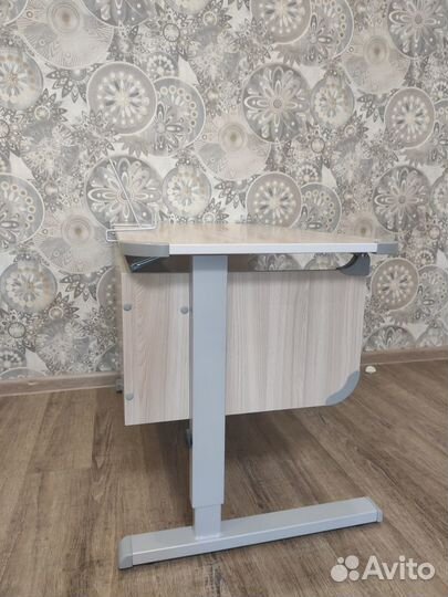 Растущая парта и стул деми