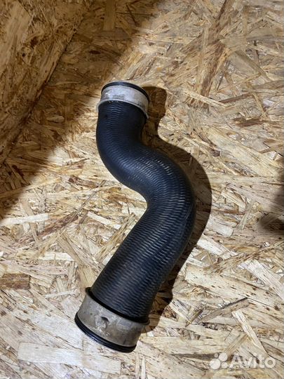 Патрубок интеркулера VW Passat B6 CC