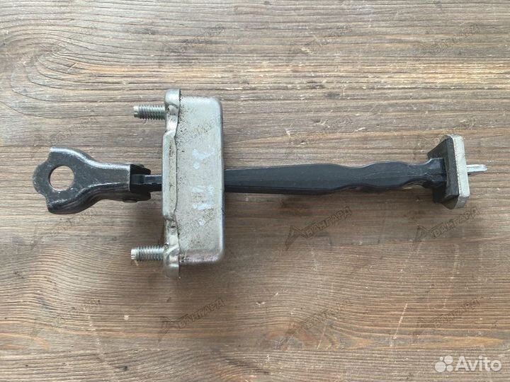 Ограничитель двери задний Nissan Tiida C11 04-14