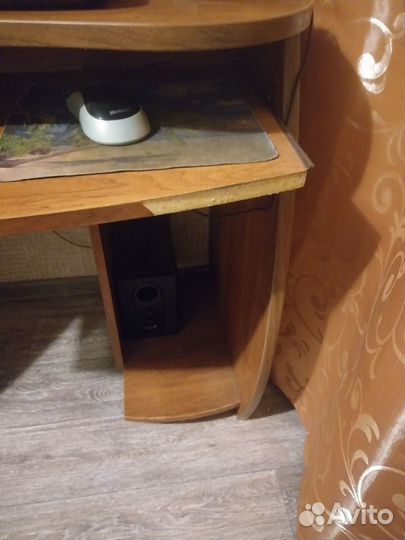 Компьютерный стол