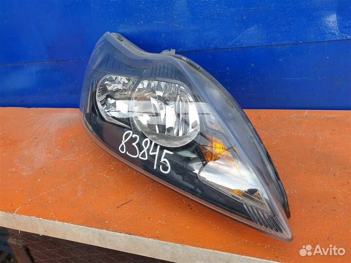 Фара правая Ford Focus 2+ Фокус 2008-2011 1754444