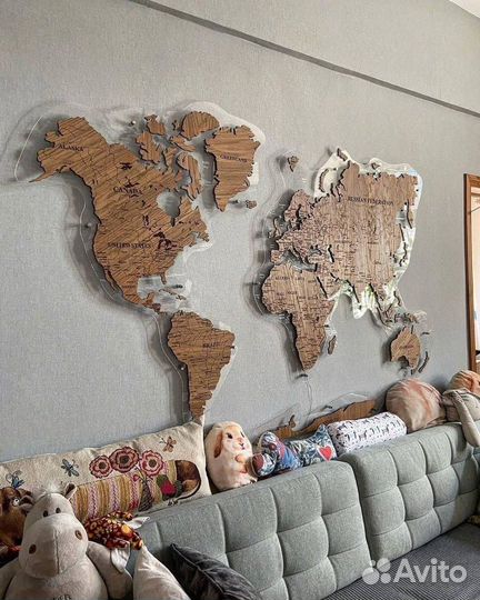 Деревянная карта мира