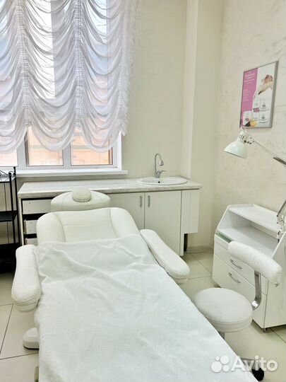 Сдается оборудованный кабинет в салоне красоты