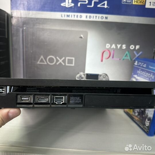 Sony PS4 slim 1tb limited edition