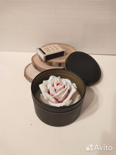 Контейнерная ароматическая свеча