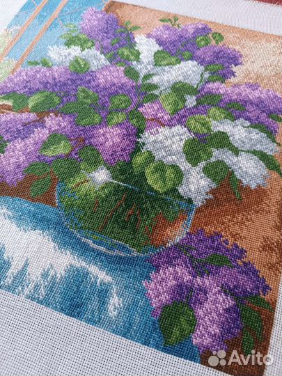 Картина вышитая полукрестом без рамы
