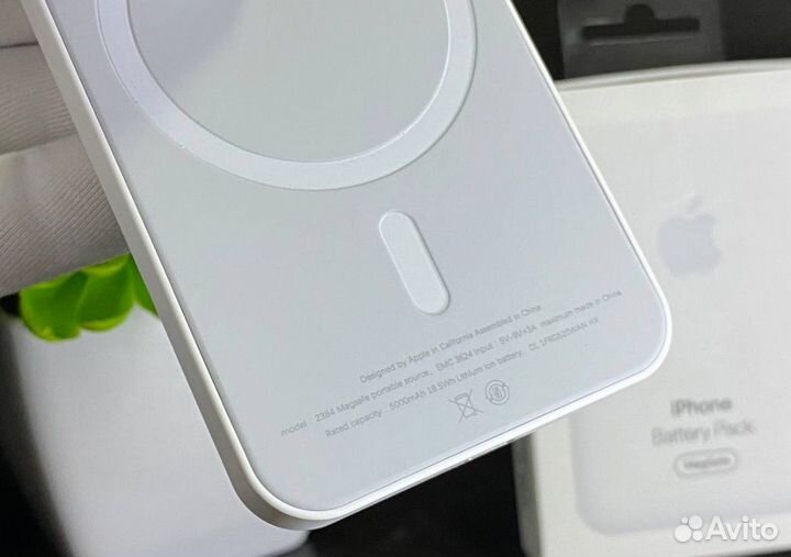 Повербанк для айфона MagSafe Battery Pack 5000mAh